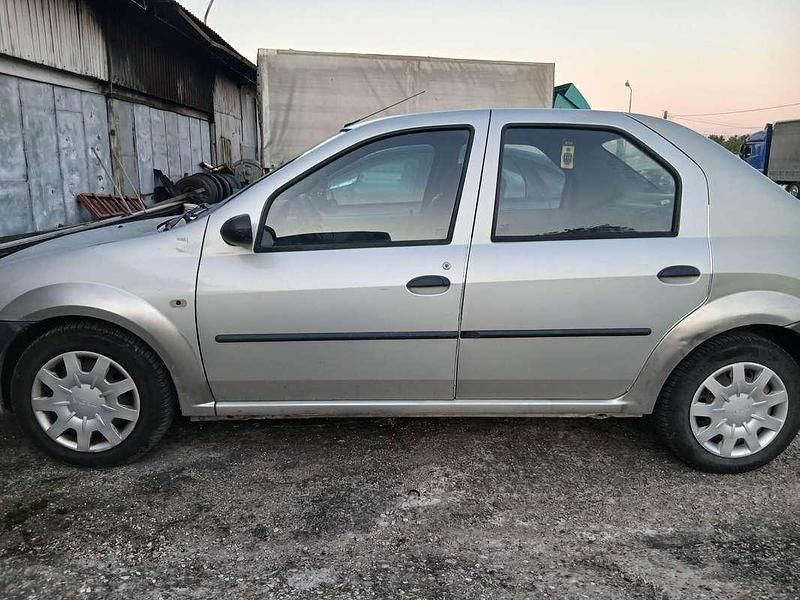 Usata Dacia Logan 75 CV (55 kW) 2006 Berlina