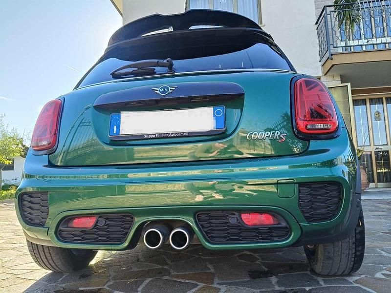 Usata Mini Cooper S 178 CV (130 kW) 2021 Verde Utilitaria