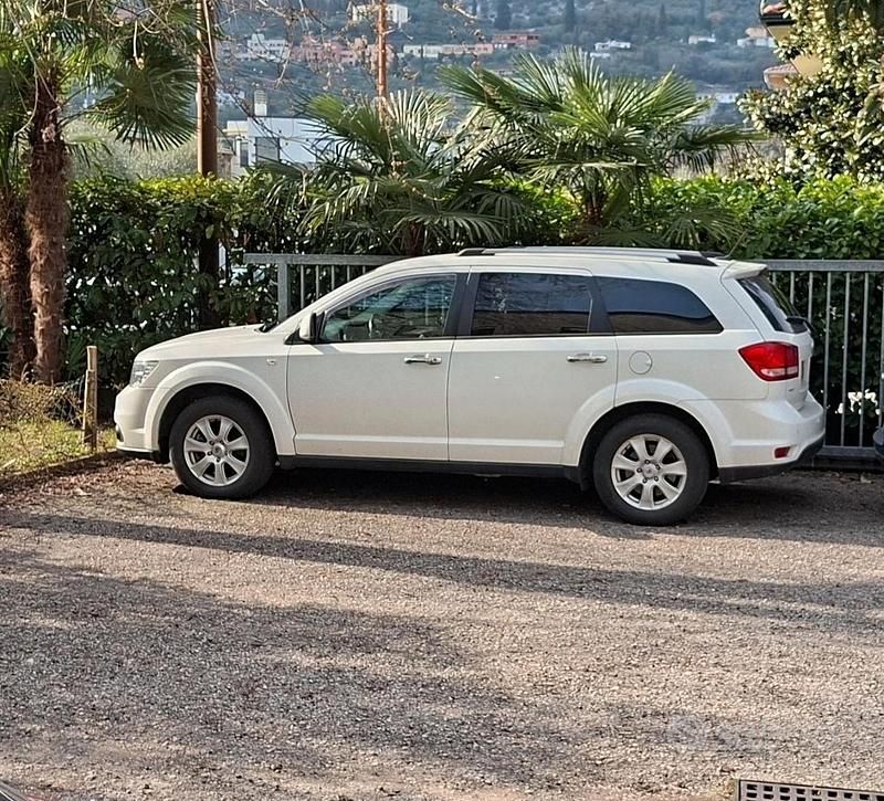 Usata Fiat Freemont Lounge 170 CV (125 kW) 2014 Bianco SUV