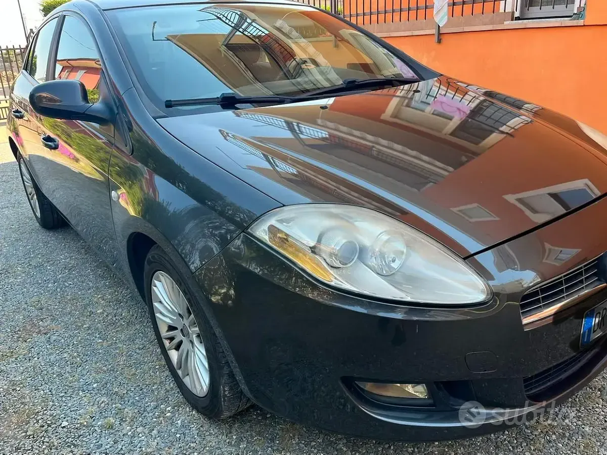 Usata Fiat Bravo Dynamic 120 CV (88 kW) 2008 Grigio Utilitaria