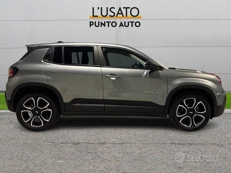 Usata Jeep Avenger Summit 101 CV (74 kW) 2025 Grigio SUV