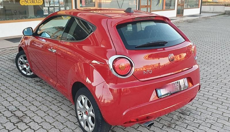 Usata Alfa Romeo MiTo Distinctive 95 CV (69 kW) 2016 Rosso Utilitaria
