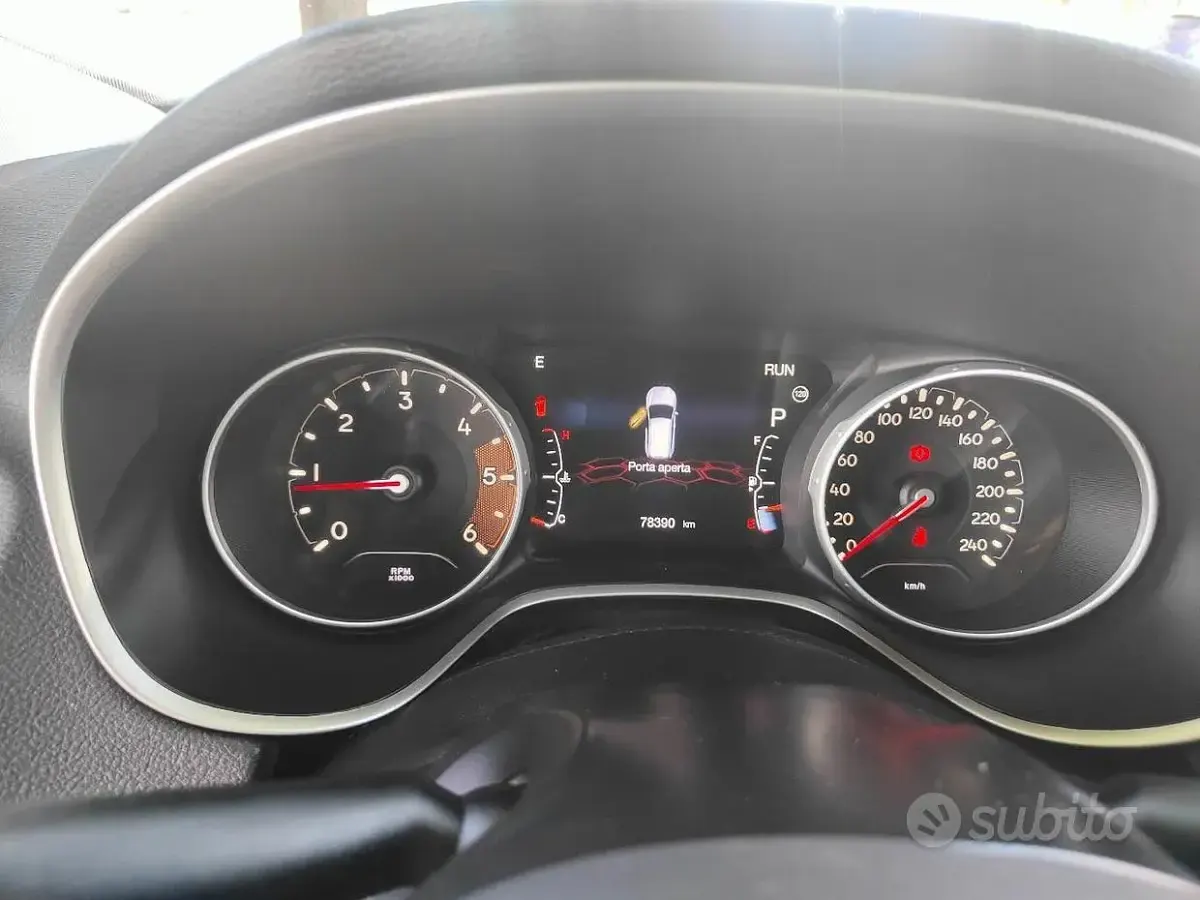 Usata Jeep Compass 140 CV (102 kW) 2019 Nero SUV