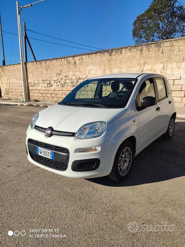 Usata Fiat Panda Lounge 69 CV (50 kW) 2019 Bianco Utilitaria