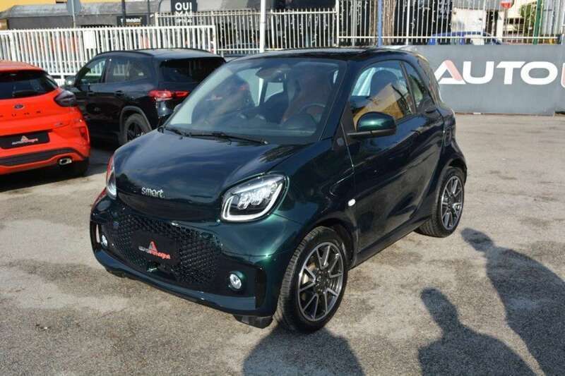 Verde Usata 2020 Smart ForTwo Electric Drive Utilitaria | 13.500 € (Cara) - Immagine 1/4