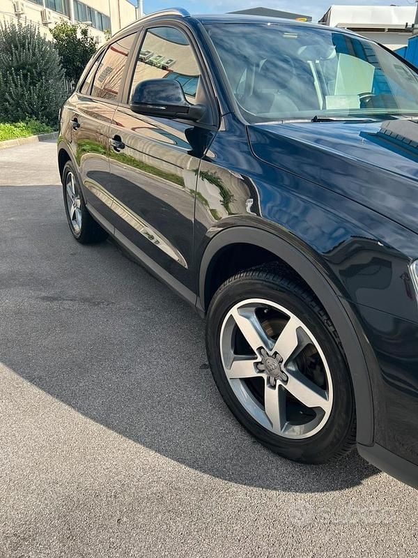 Usata Audi Q3 177 CV (130 kW) 2013 Nero SUV