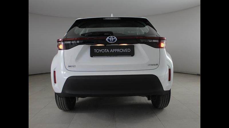 Usata Toyota Yaris Cross Active 116 CV (85 kW) 2022 Bianco SUV