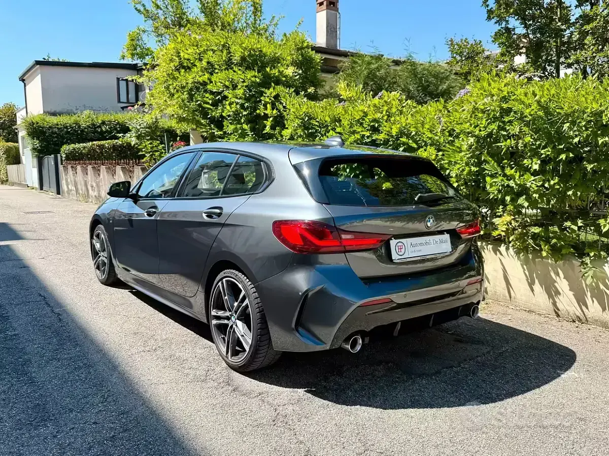 Usata BMW 118 M Sport 150 CV (110 kW) 2020 Grigio Utilitaria