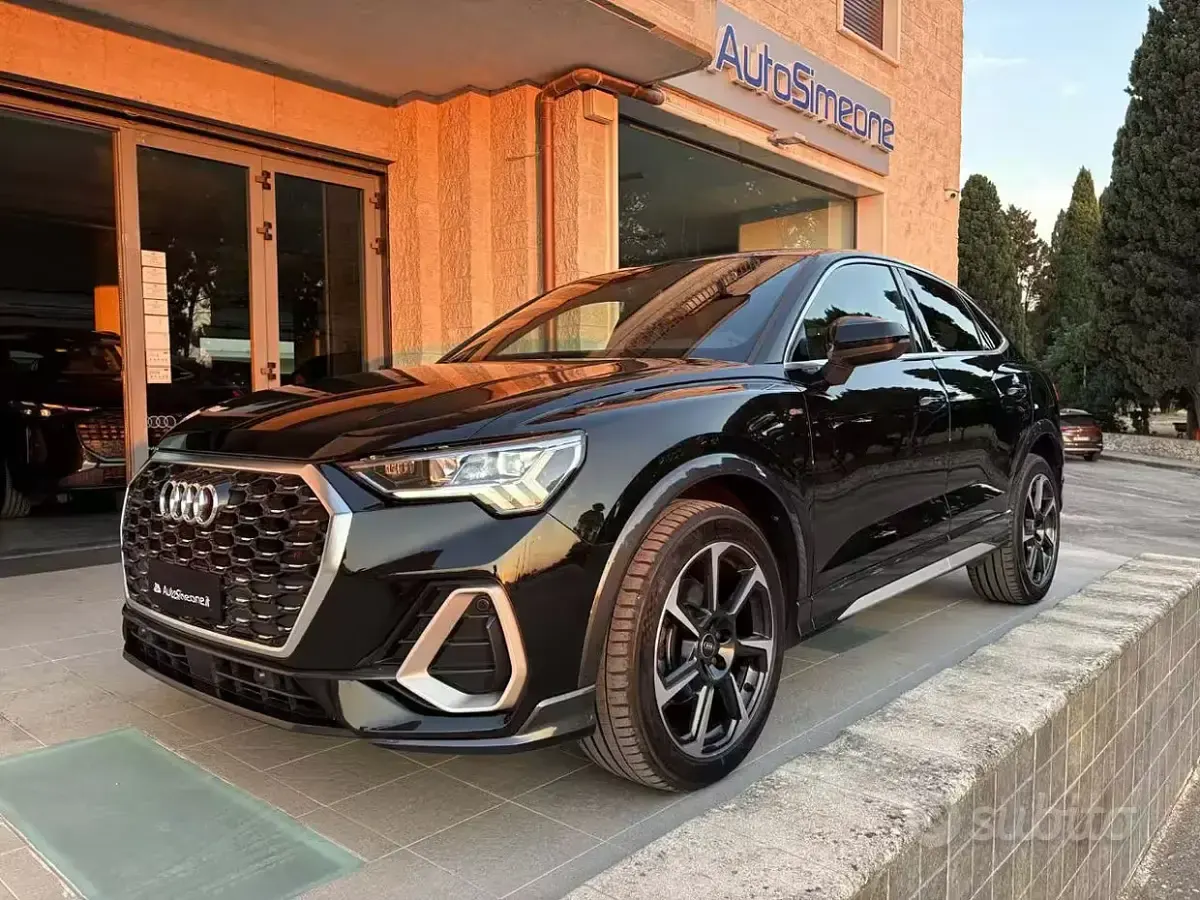 Usata Audi Q3 Sportback S-line plus 150 CV (110 kW) 2023 Nero SUV