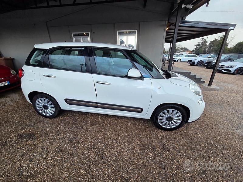 Usata Fiat 500L Lounge 95 CV (69 kW) 2016 Bianco Monovolume