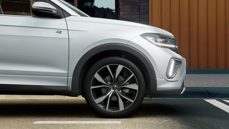 Nuova VW T-Cross R-line Plus 115 CV (84 kW) 2025 Reflex silver SUV