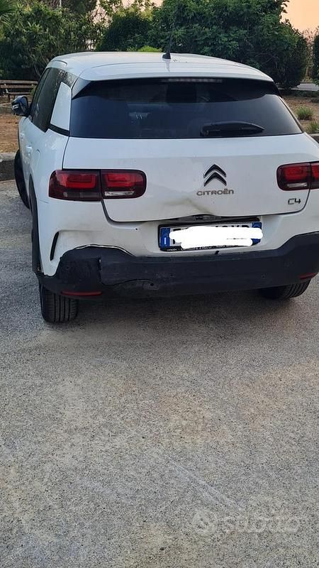 Bianco Usata 2018 Citroën C4 Cactus Due volumi | 6000 € (Super prezzo) - Immagine 1/4
