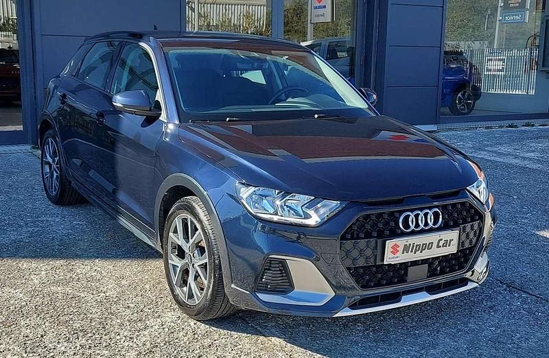 Usata Audi A1 Ambiente 110 CV (80 kW) 2021 Blu/azzurro SUV