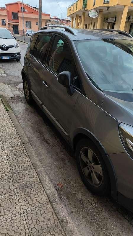 Usata Renault Scénic III 86 CV (63 kW) 2013 Grigio Monovolume