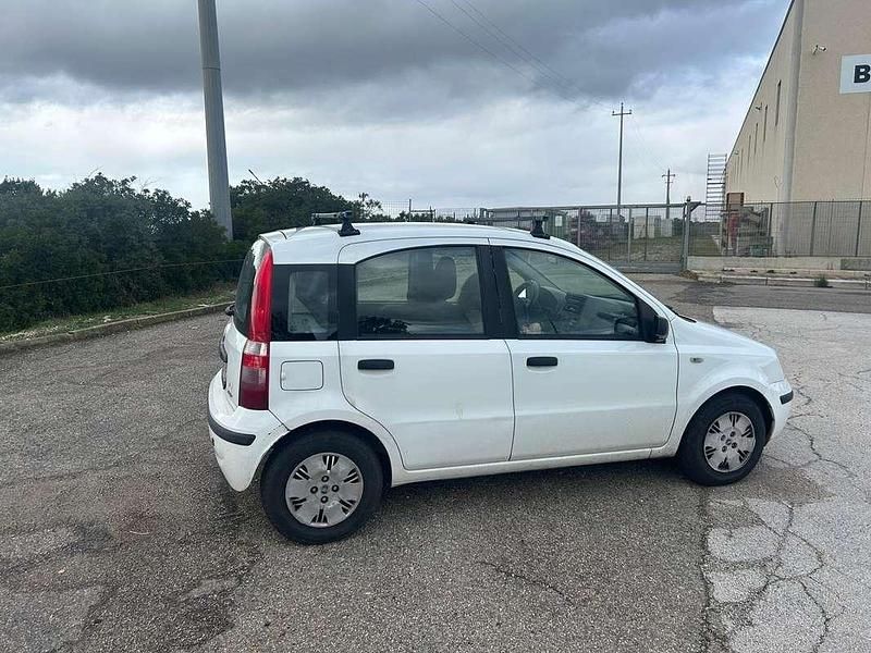 Usata Fiat Panda Dynamic 69 CV (50 kW) 2004 Bianco Utilitaria