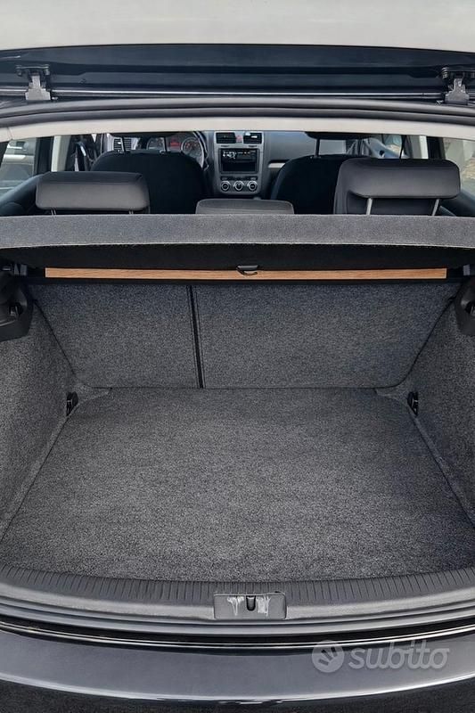 Usata VW Golf IV 105 CV (77 kW) 2006 Nero Berlina