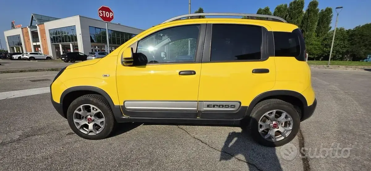 Usata Fiat Panda Cross Cross 95 CV (69 kW) 2016 Giallo Utilitaria