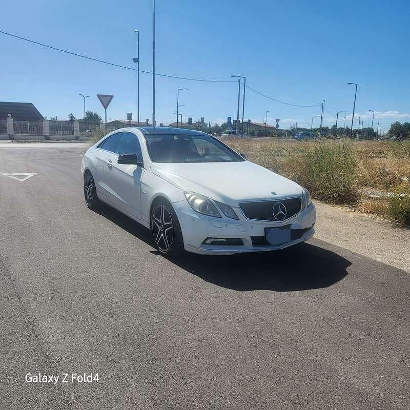 Usata Mercedes E220 Avantgarde 170 CV (125 kW) 2010 Coupé