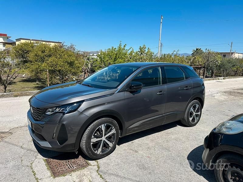 Usata Peugeot 3008 131 CV (96 kW) 2022 SUV