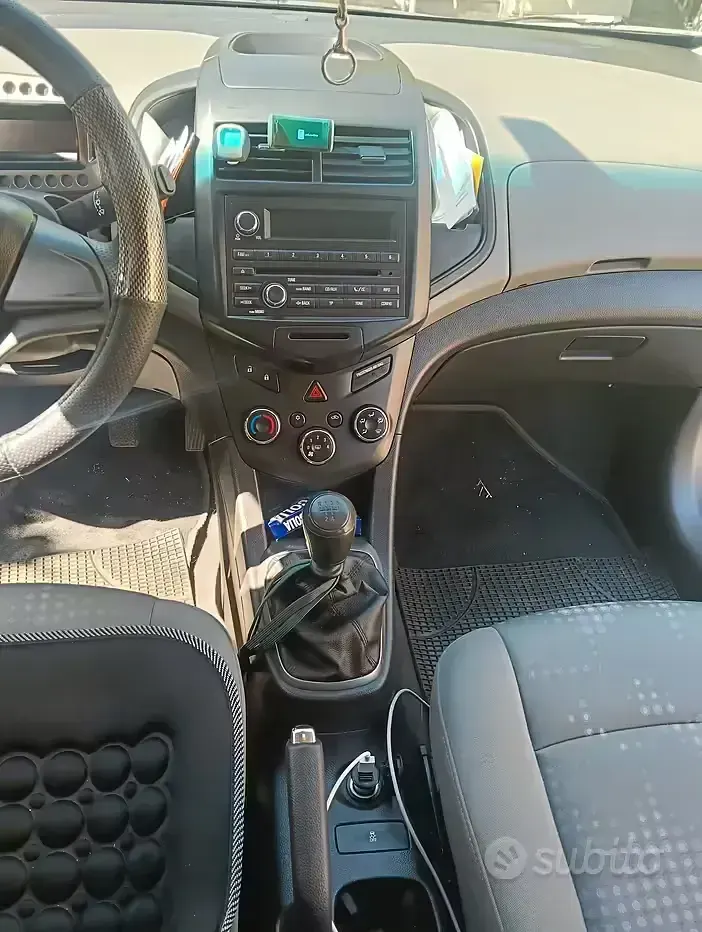 Usata Chevrolet Aveo 86 CV (63 kW) 2012 Bianco Utilitaria