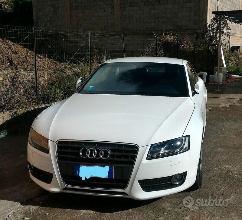 Usata 2011 Audi A5 Coupé | 8500 € (Buon prezzo) - Immagine 1/4