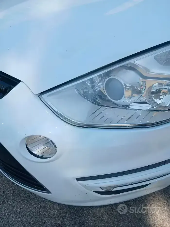 Usata Ford S-MAX Titanium 163 CV (119 kW) 2012 Bianco Monovolume