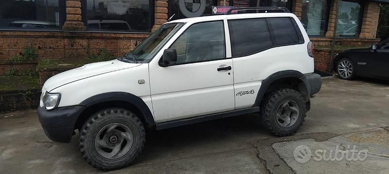 Usata Nissan Terrano 125 CV (91 kW) 2001 Bianco(met.) SUV