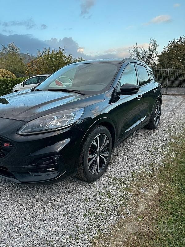 Usata Ford Kuga ST-Line X 120 CV (88 kW) 2022 SUV