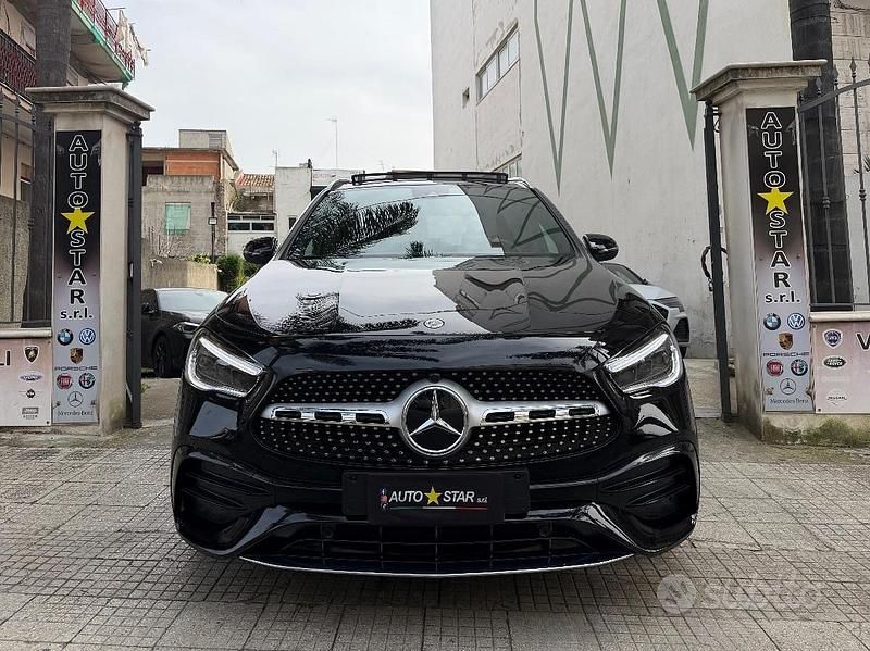Usata Mercedes GLA200 Premium 150 CV (110 kW) 2023 Nero SUV