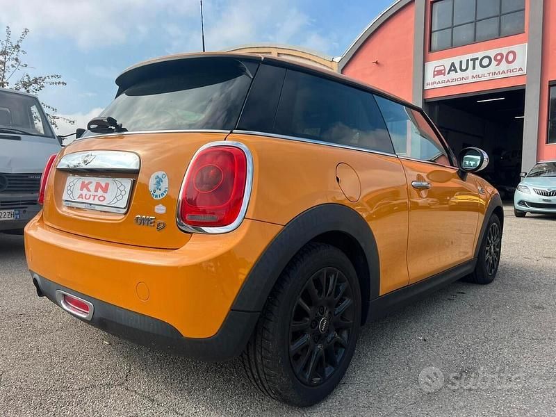 Usata Mini One D 95 CV (69 kW) 2014 Arancione Utilitaria