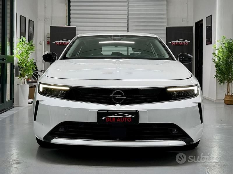 Usata Opel Astra Edition 131 CV (96 kW) 2023 Bianco Berlina
