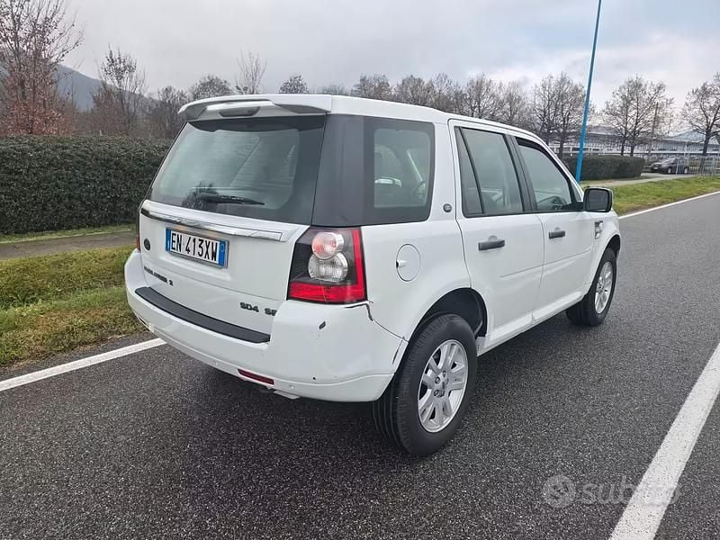 Usata Land Rover Freelander 2 190 CV (139 kW) 2013 Bianco SUV