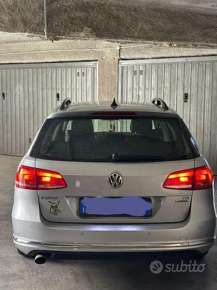 Usata VW Passat 105 CV (77 kW) 2014 Grigio Station wagon