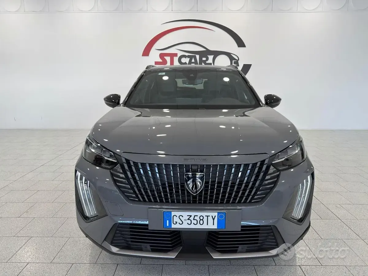 Usata Peugeot 2008 GTi 131 CV (96 kW) 2024 Grigio SUV