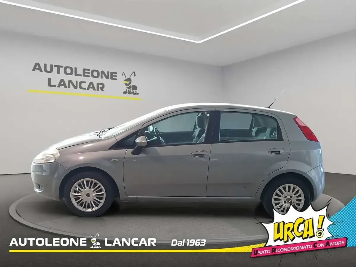 Usata Fiat Grande Punto Active 65 CV (47 kW) 2008 Grigio Utilitaria