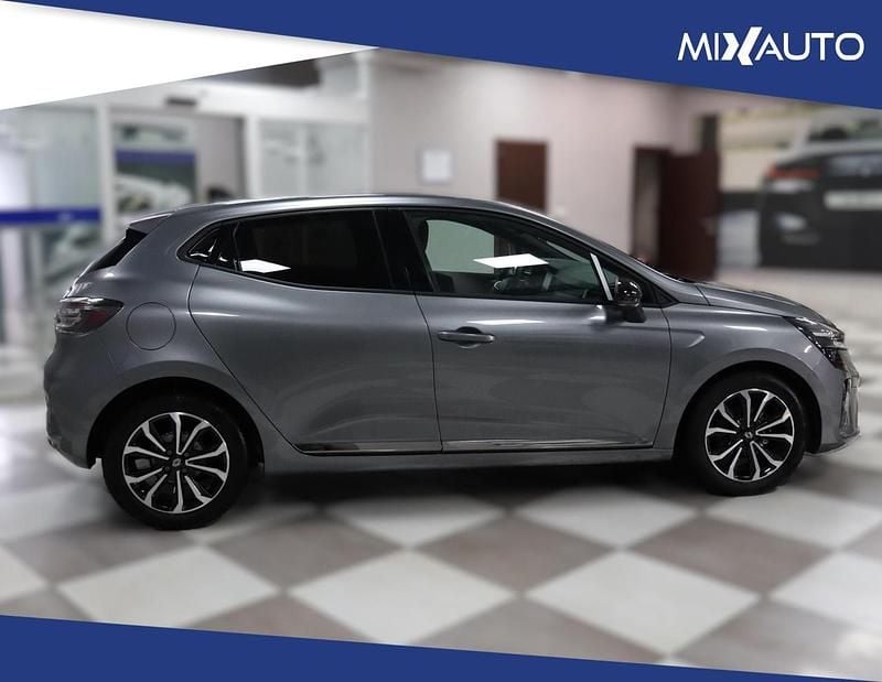 Usata Renault Clio V Techno 91 CV (66 kW) 2025 Giallo Berlina