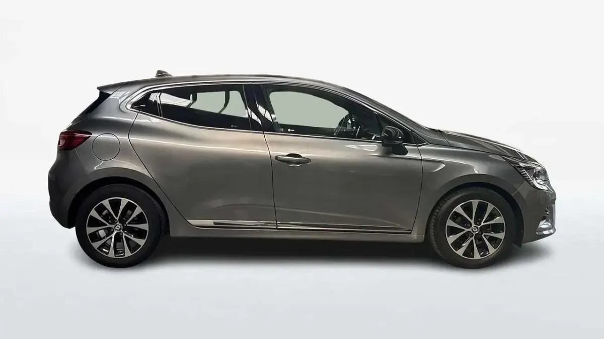Usata Renault Clio V Techno 91 CV (66 kW) 2023 Grigio Berlina