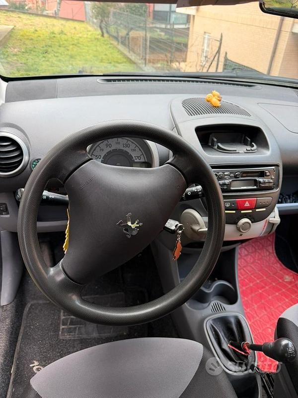 Usata Peugeot 107 68 CV (50 kW) 2007 Utilitaria