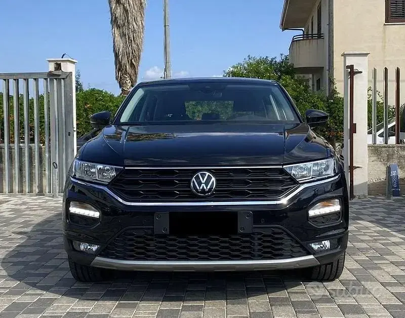 Usata VW T-Roc Business 116 CV (85 kW) 2021 Nero SUV