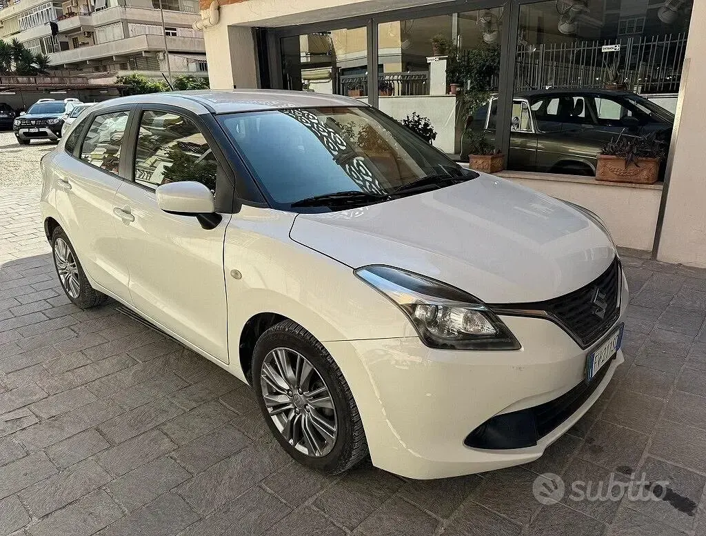 Usata Suzuki Baleno 90 CV (66 kW) 2019 Bianco Utilitaria