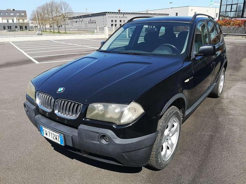 Usata BMW X3 Efficient Dynamics 150 CV (110 kW) 2005 Nero SUV