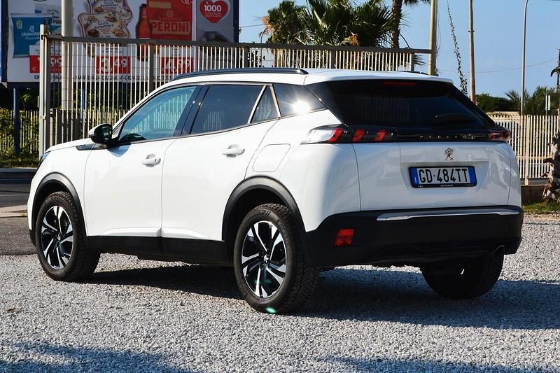 Usata Peugeot 2008 Allure 131 CV (96 kW) 2020 Bianco SUV