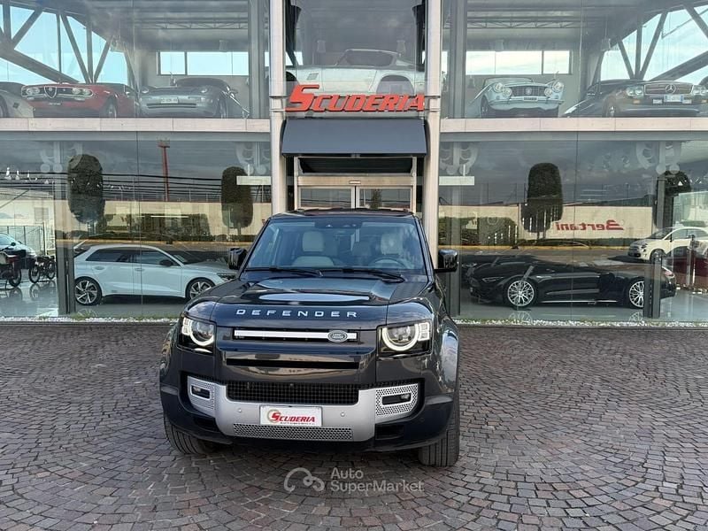 Usata Land Rover Defender S 200 CV (147 kW) 2025 Grigio SUV