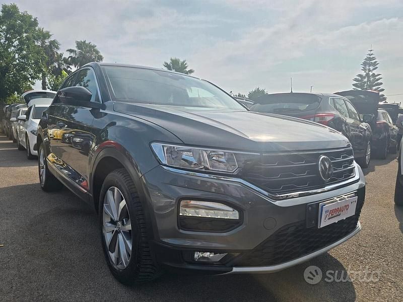 Usata VW T-Roc Style 150 CV (110 kW) 2018 Grigio SUV