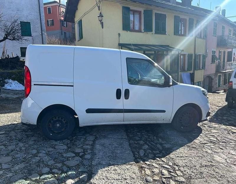 Usata Fiat Doblò Active 95 CV (69 kW) 2018 Monovolume