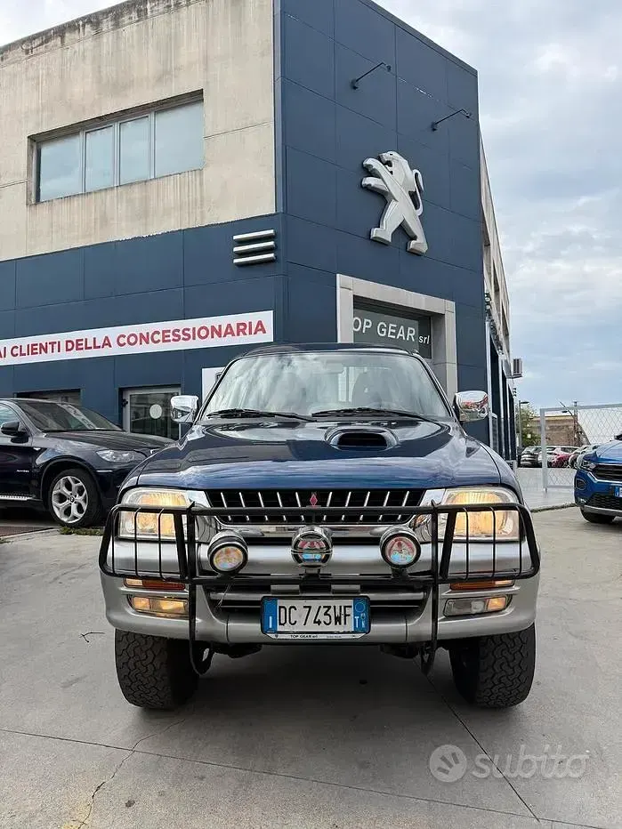 Usata Mitsubishi L200 100 CV (73 kW) 2001 Blu/azzurro Pick-up