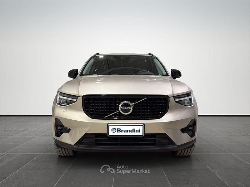 Usata Volvo XC40 Ultimate 179 CV (131 kW) 2022 Grigio SUV