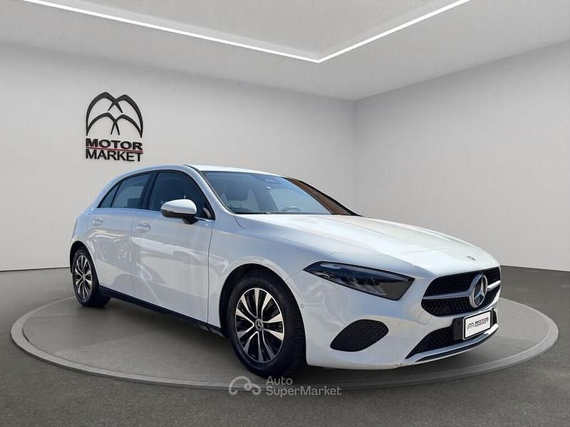 Occasion Mercedes A180 Advanced 116 ch (85 kW) 2025 Blanc Berline