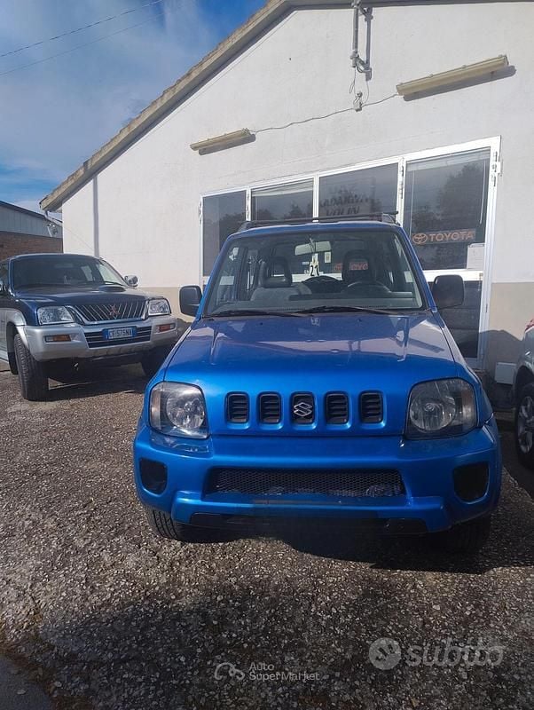 Blu Usata 2001 Suzuki Jimny SUV | 7000 € (Buon prezzo) - Immagine 1/4