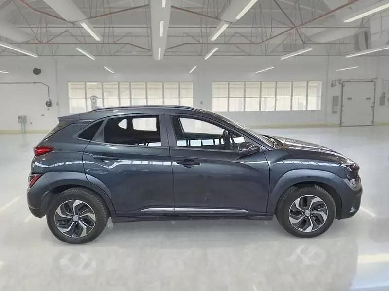 Usata Hyundai Kona 105 CV (77 kW) 2022 Grigio SUV